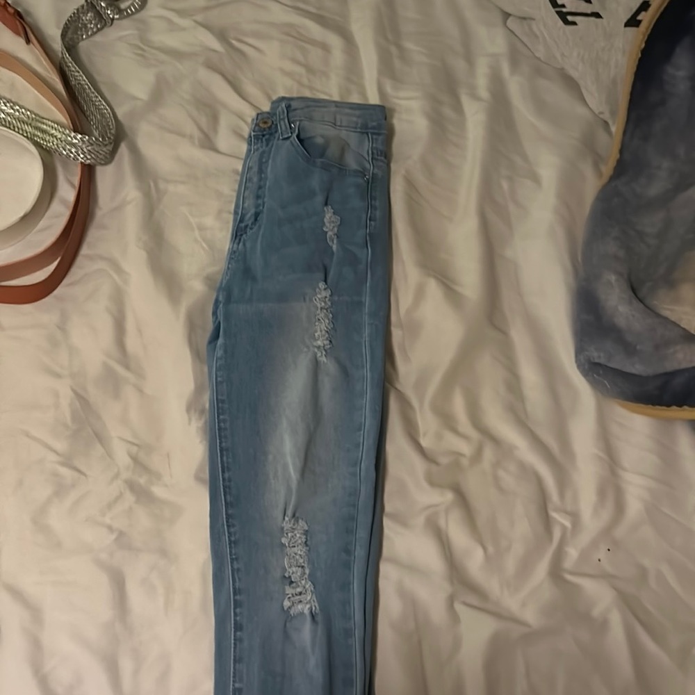 Shein light wash skinny jeans size xxs (very stretchy)